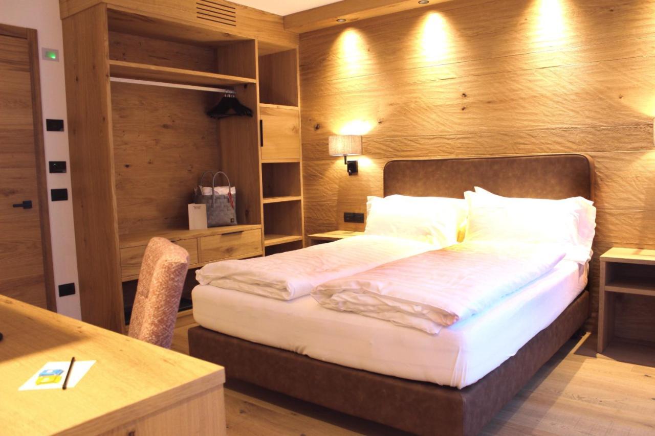 Hotel Li Anta Rossa Лівіньо Екстер'єр фото